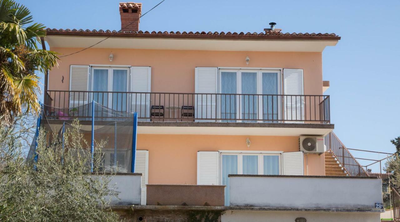 Apartman Matea Malinska Exterior photo